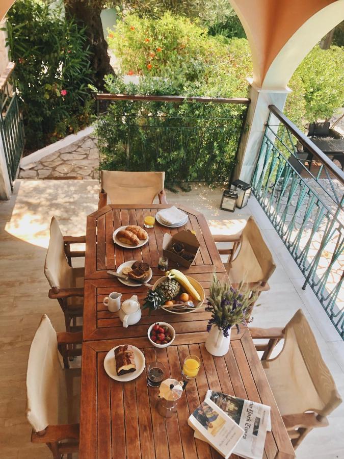Villa Gran Domenica Corfu, Private Pool, Sea View, Garden Nisaki (Corfu)